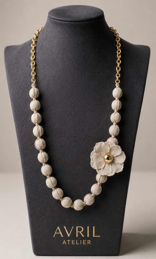 AVRIL AMANI | Collar